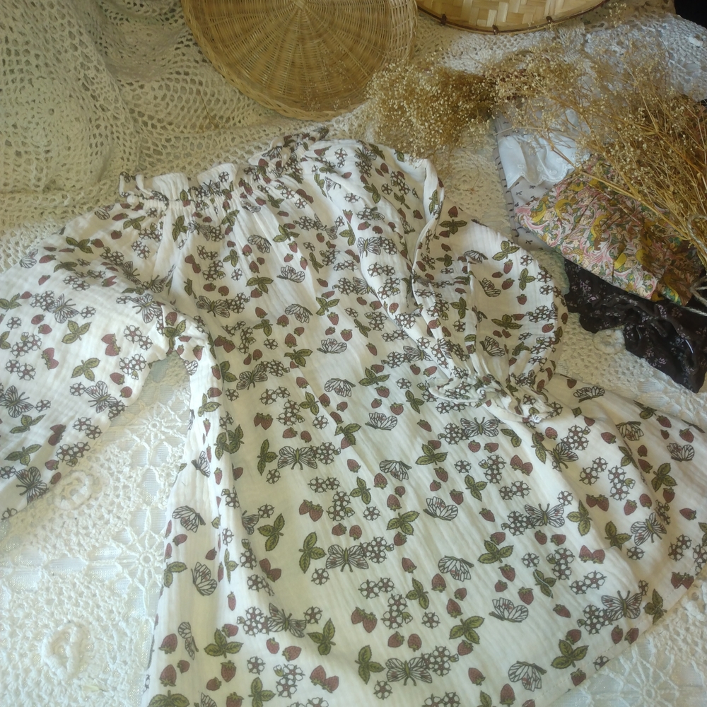 Charming Cream Floral Kids Dress - Picture 6 of 11